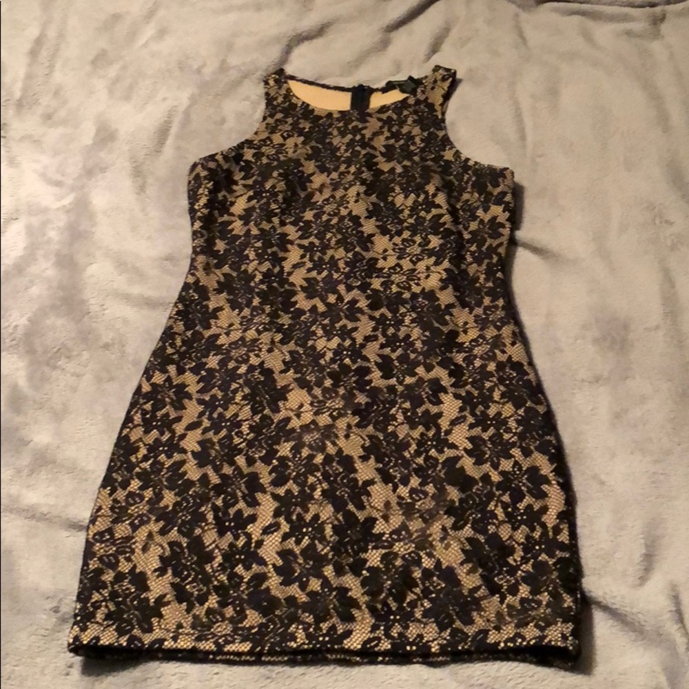LACE DRESS